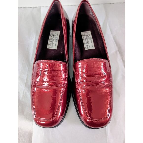 Candied Apple Red Patent Leather Loafers. Statement Shoes. Size 9.5 Worthington - Picture 2 of 12